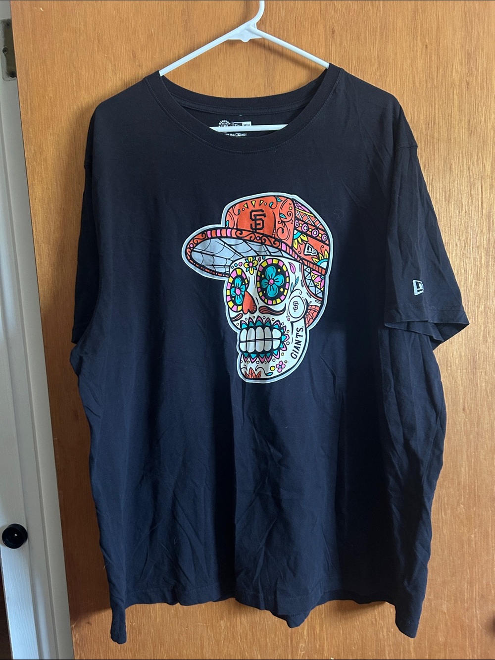 New Era Black Tee with Colorful Day of the Dead Skull San Francisco Giants